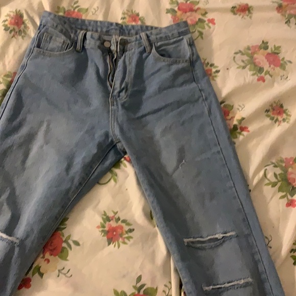 shein ripped jeans . - Picture 1 of 5